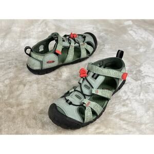 Keen Seacamp II CNX Hiking Sandals Girls Size 4 Blue Green Outdoors Waterproof